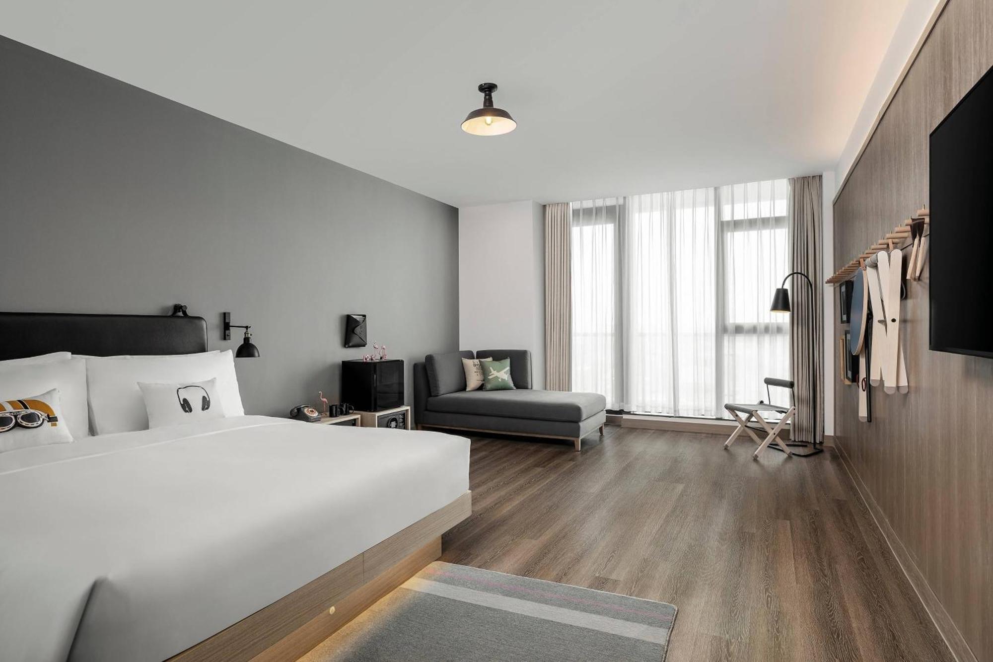 Moxy Shanghai Hongqiao Necc Exterior photo